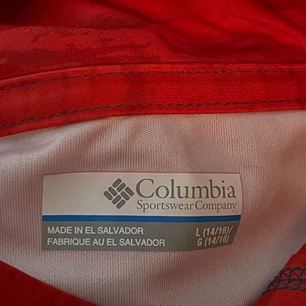 Columbia Red Gradient PFG Shirt with hoodie - Picture 3 of 4